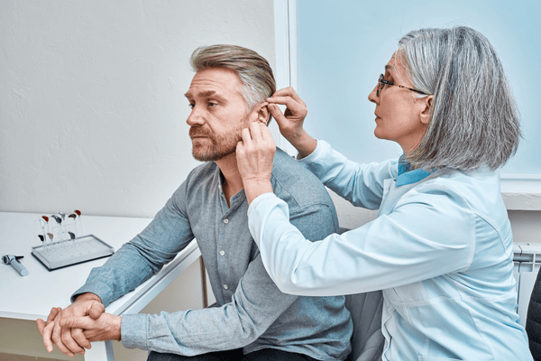 Audiologist vs ENT: Choosing the Right Healthcare Professional